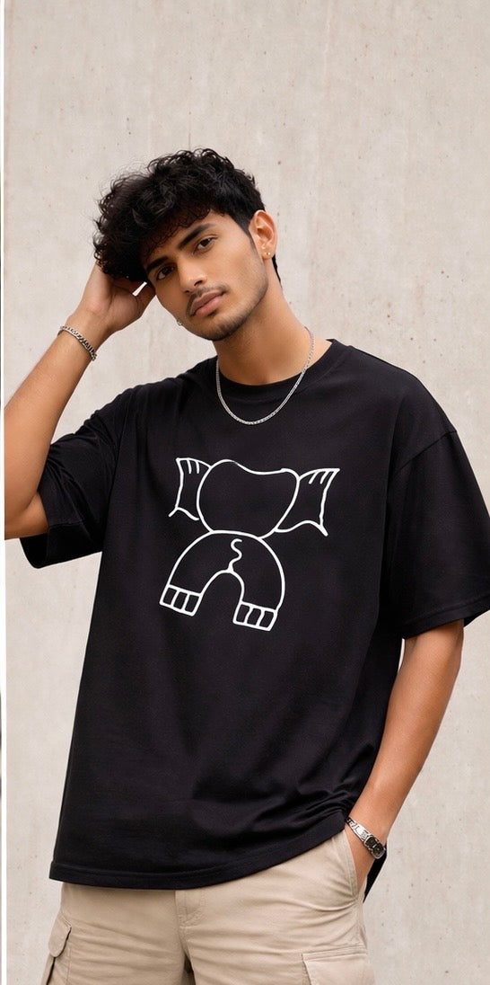 Funny Cartoon Graphic Oversized T-Shirt – Minimal Line Art Streetwear | Fetsluck